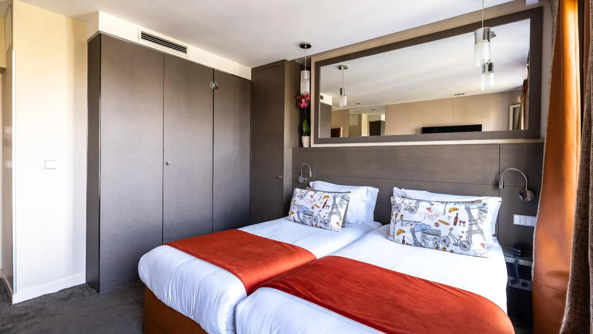 Hotel Minerve Paris